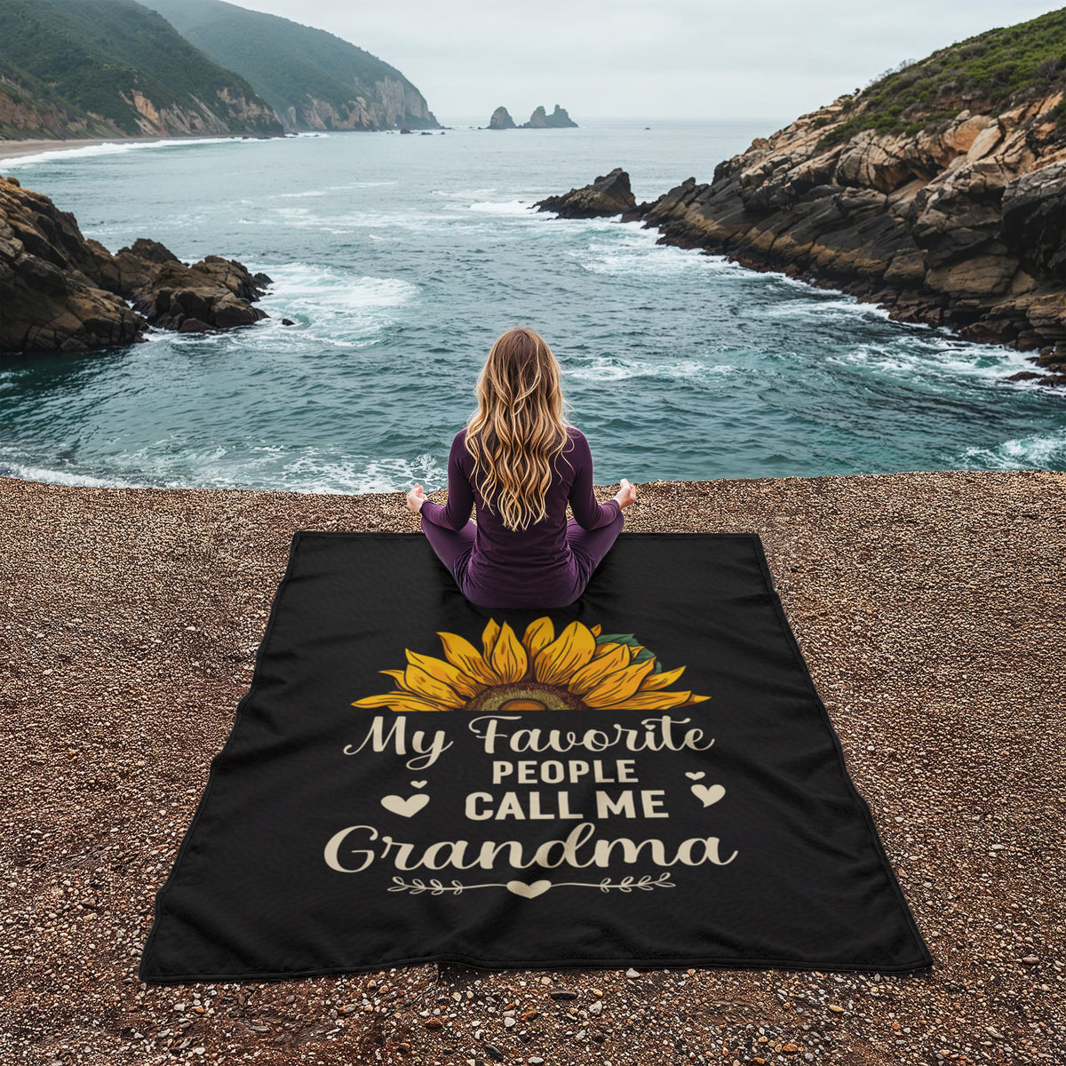 My Favorite People Call Me Grandma – Coral Fleece Blanket – image 5