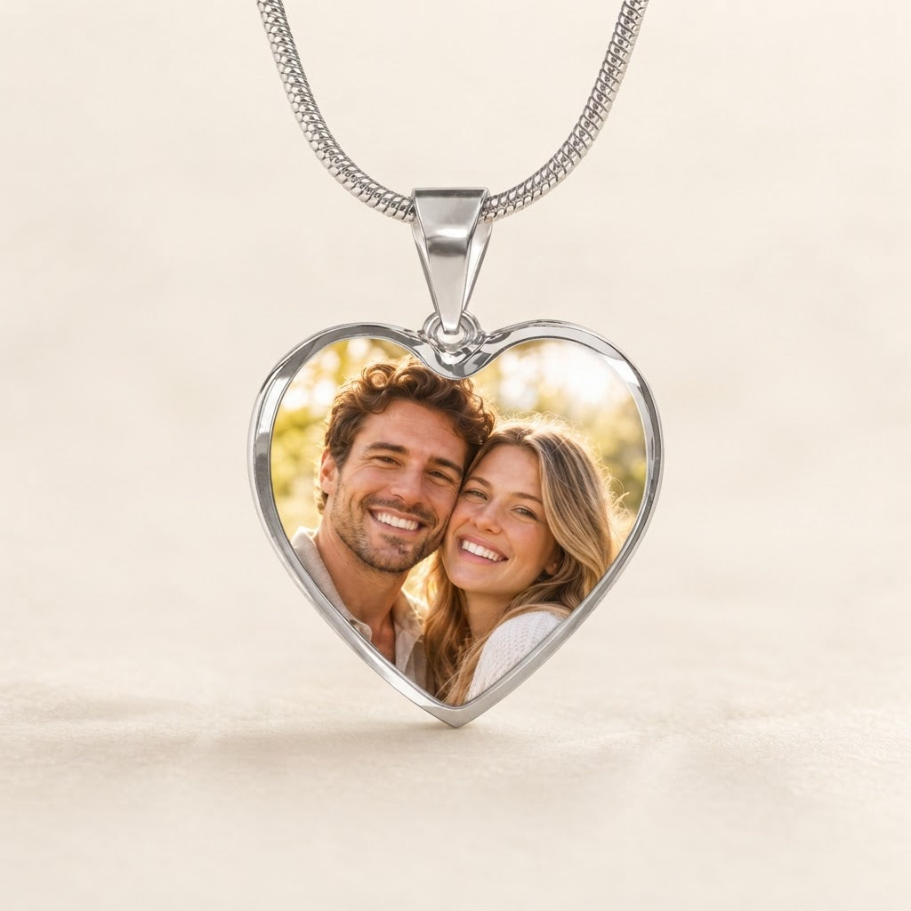 Personalized Photo Heart Necklace – Custom Photo & Engraved Keepsake Gift for Mom, Grandma or Wife